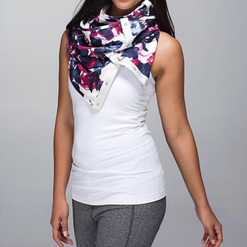 Lululemon Vinyasa Scarf  Terry Inky Floral Ghost Inkwell Bumble Berry, Rare